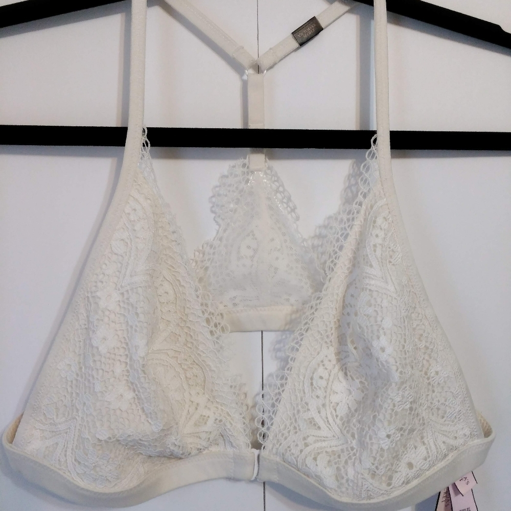 NWT Victoria's Secret bralette Size Large